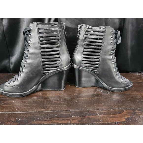 BCBGMaxazria Malbon Black Leather Curt-out Wedge Booties/Sz. 7.5M - Picture 2 of 10